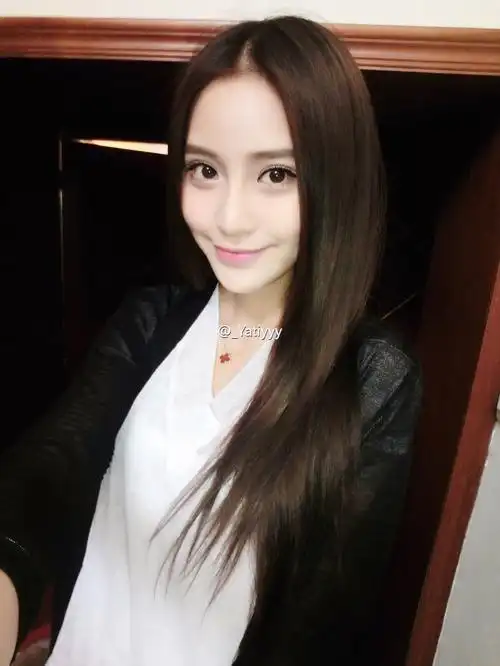 路雅婷女生头像