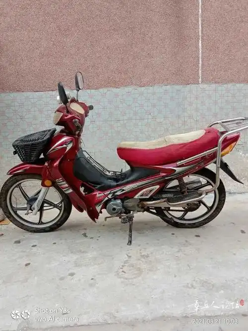 成色八成新金城100弯梁摩托车诚意出售灯亮喇叭响前后两条新轮胎!