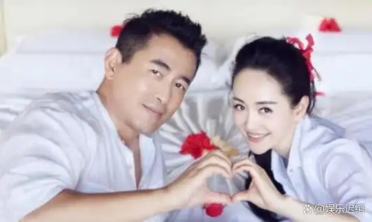 54岁老戏骨王志飞,和小15岁妻子认识3天就闪婚,郭德纲:好好干