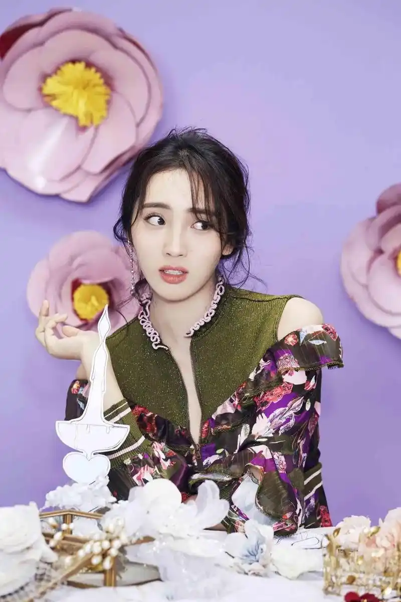 爱豆#王紫璇cici #腿精上线  - 抖音