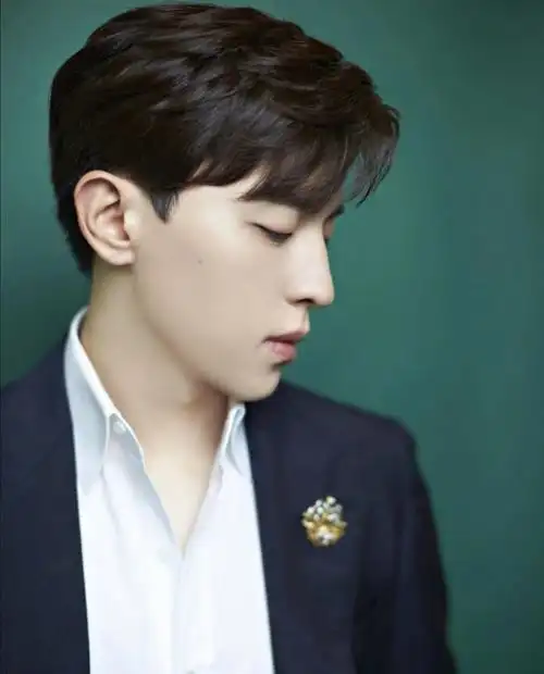 侧脸杀手帅邓伦