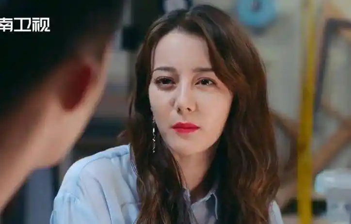 迪丽热巴新剧造型太显老?