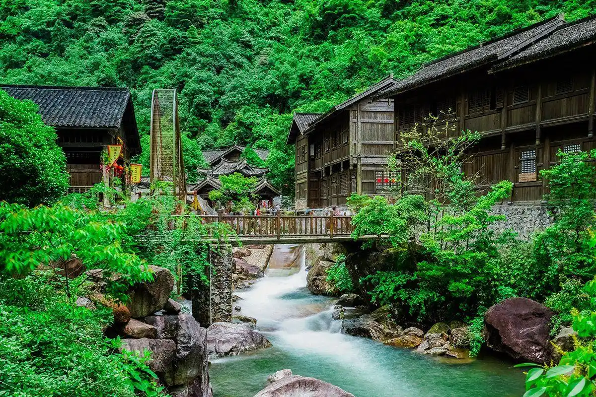 江西热门旅游景点大觉山风景区旅游攻略低音号导游