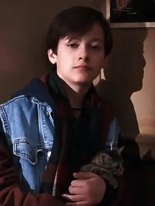 每日影视帅哥爱德华弗朗