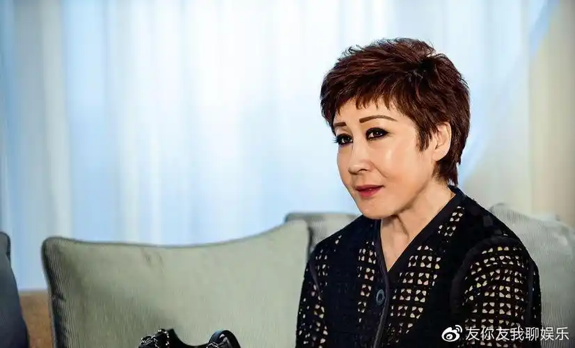 向华强养了前妻丁佩40年,为何向太从不吃醋?