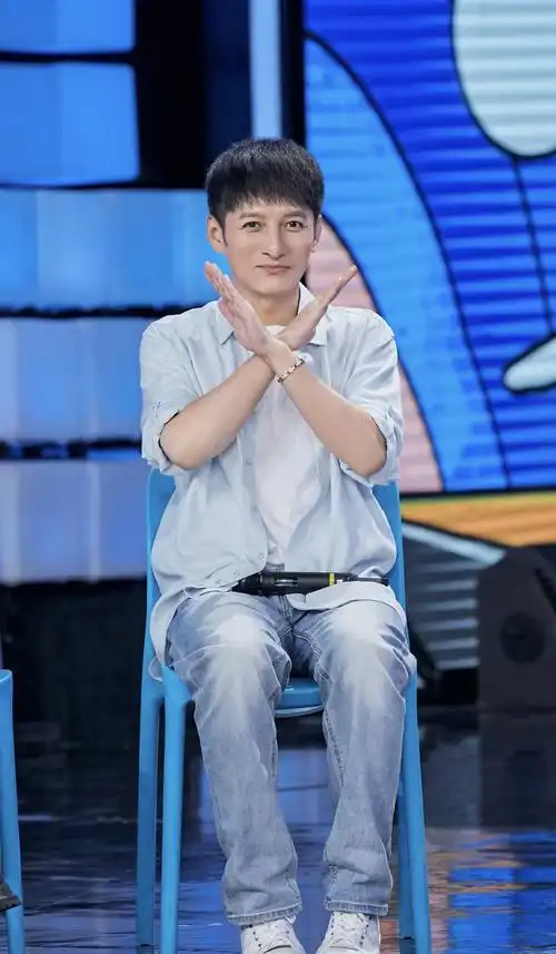 李维嘉为代言品牌暴雷道歉,声称早已解约,网友:出了事就跑?