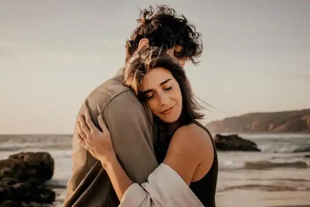 "姑娘,你越是深爱一个人,就越不能对他太心软"