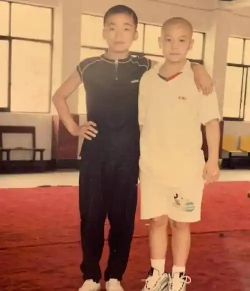 "顶流功夫童星"的唏嘘爱情和被雪藏之谜_释小龙_孩子_儿子