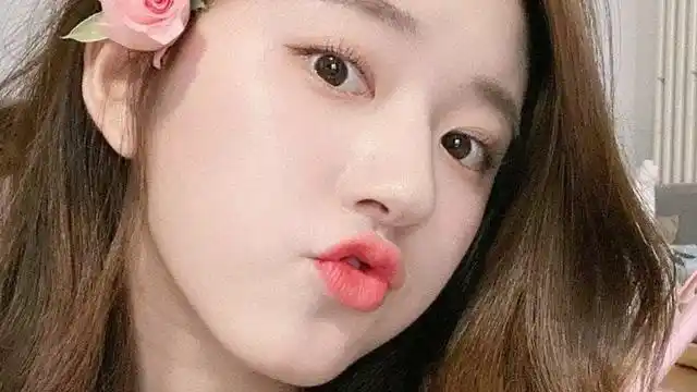 6位超爱嘟嘴的女星赵露思赵丽颖迪丽热巴谁才是你心中的小可爱