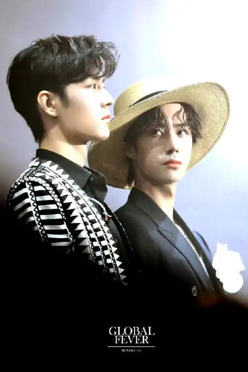 肖战王一博在泰国有多火#双人话题,毒唯退散!