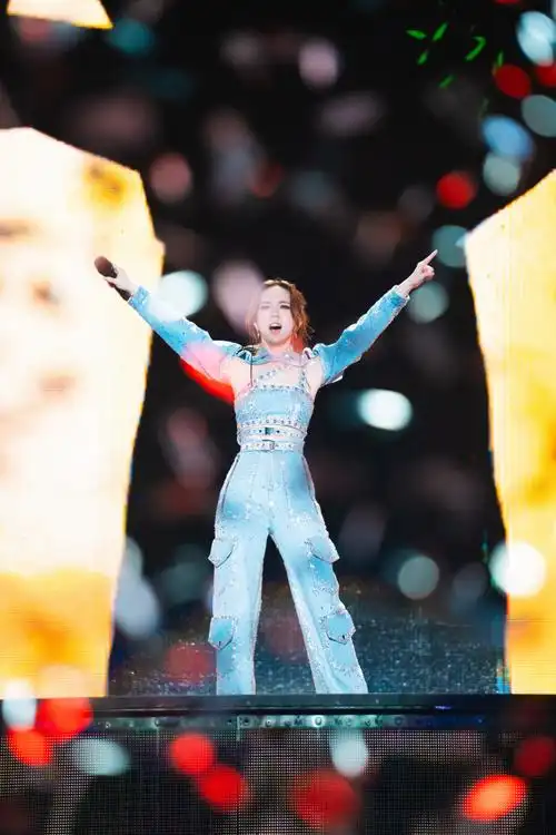 邓紫棋妈妈生日在父亲节##邓紫棋iamgloria世界巡回