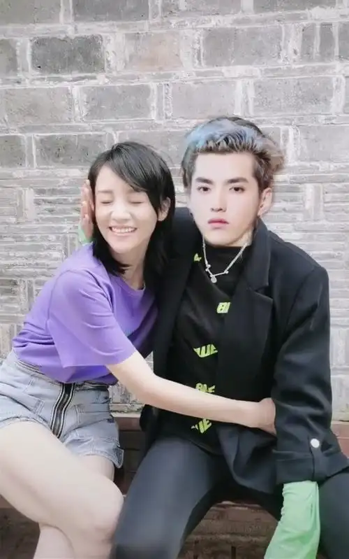 企鹅号 分享 评论 0 其实一直觉得exo四子,吴亦凡,张艺兴,鹿晗和