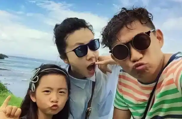 回顾黄磊娶学生孙莉婚后连生三胎如今儿子令他苦恼