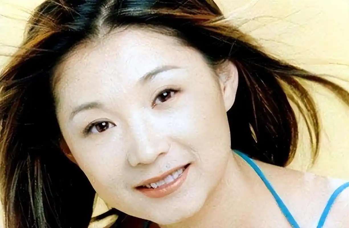 倒贴张译17年,却始终坚持丁克,只为抚养前夫儿子 钱琳琳是央视主持人