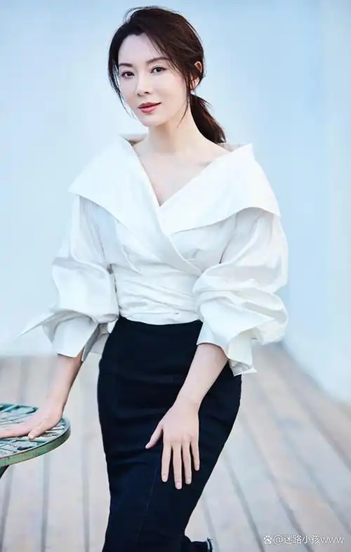 陈数:成熟女性的韵味与性感丰腴的女人味