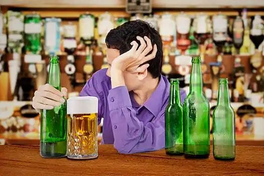 醉酒,男人,酒吧,睡觉,啤酒瓶,手