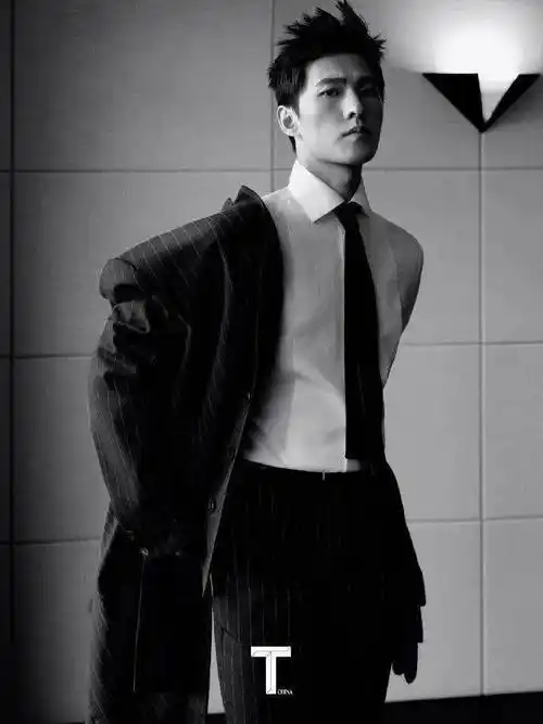 李佳琦开除公关?章子怡离婚抬身价?杨洋拍戏晕倒?张晚意拒绝王楚然?