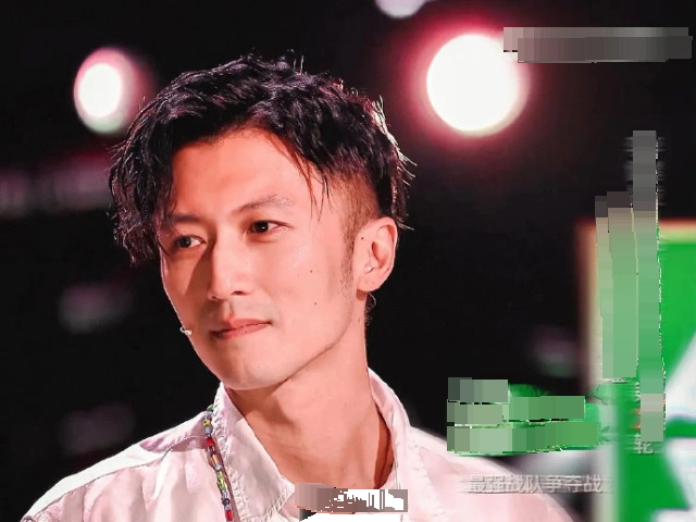 谢霆锋三七分长发发型_发型图片