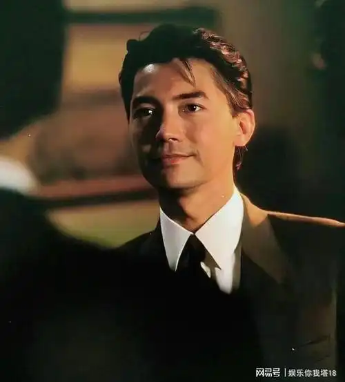 尊龙才是亚洲第一美男