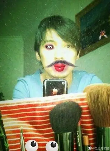 胡歌自拍合集又名胡歌谋杀粉丝精选