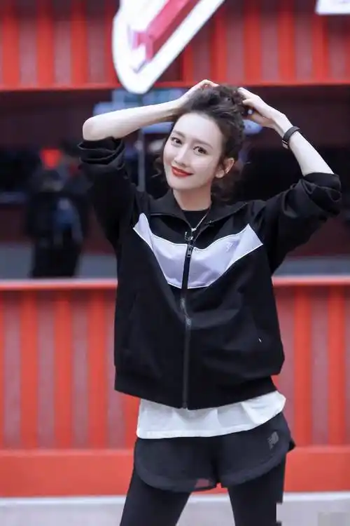 王鸥恋情疑似曝光,唯有他公开回应?原来是这样_王凯_作品_朋友