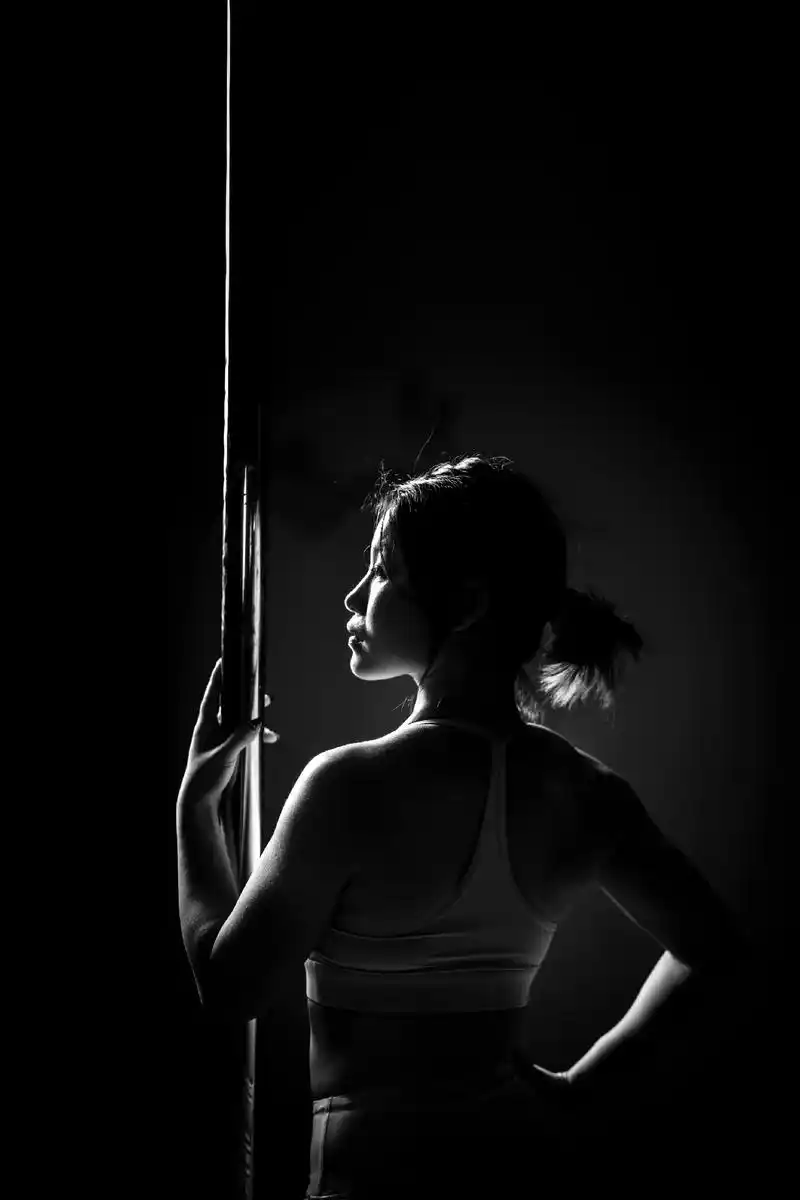 钢管舞技巧 #舞蹈 ##舞蹈摄影 #舞蹈摄影写真 一组钢管 - 兑趑