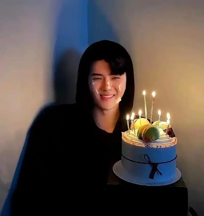 吴世勋 #吴世勋胖了 可爱的忙内  小奶包 9015远在韩国的 - 抖音