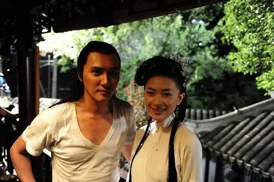 冯绍峰()万茜首次合作很愉快