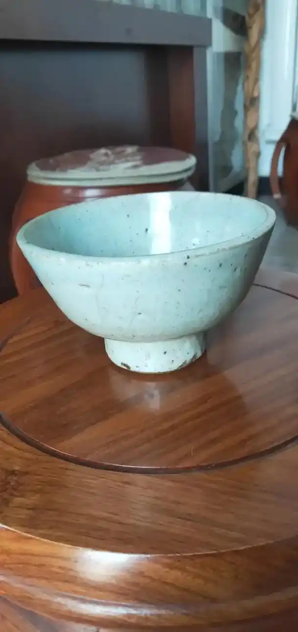 宋代早期龙泉窑【高足碗】尺寸13-8公分,包老保真 - 抖音