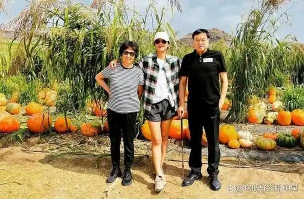 聊明星:50岁徐静蕾更新动态,近照曝光,原来她精神状态如此好