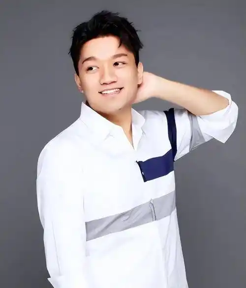 从当红童星到网红,25岁的尤浩然玩废了前程,谁都救不了他_儿女_夏雨