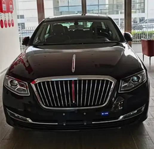 2021款红旗h7到店换上全新立标质感提升明显车门可90开启