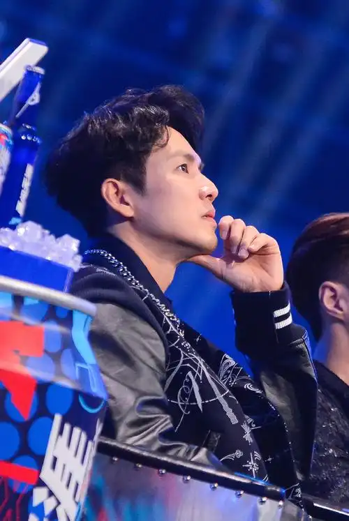 钟汉良电视剧亦舞之城##钟汉良o巡回演唱会##钟汉良冯睿