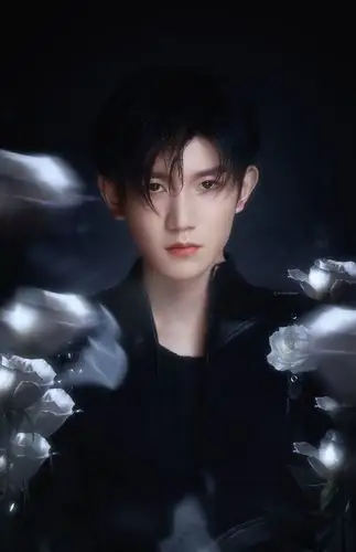 王源帅气的头像