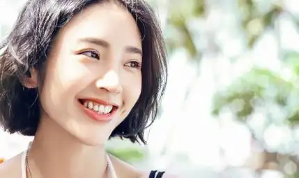 唐艺昕笑容甜美爱笑的女孩是不是更容易讨人喜欢