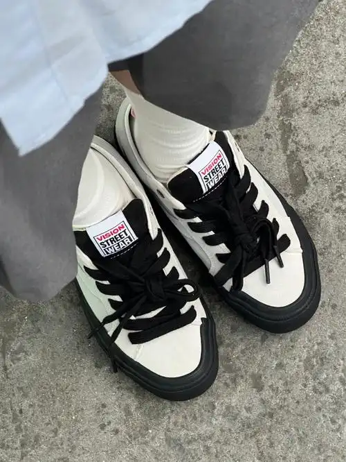 奶灰滑板鞋雀氏帅啊