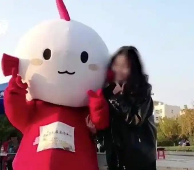 据新华网报道,三江源国家公园管理局长江源园区可可西里管理处党委