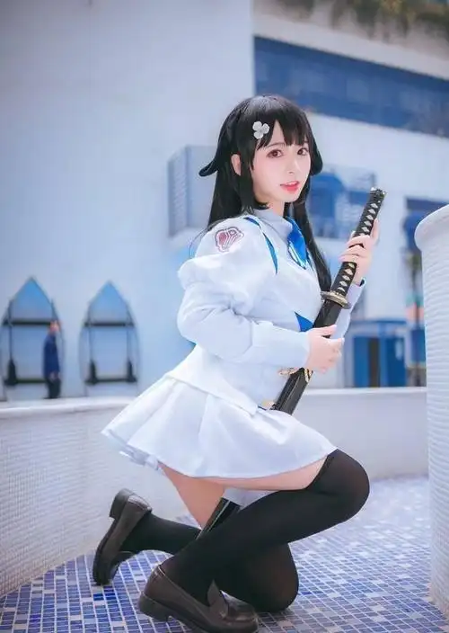 碧蓝航线鸟海cosplay美腿绝对领域