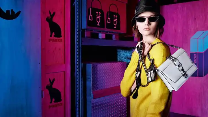 普拉达释出prada3652018早秋系列广告大片