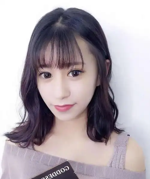 女生都爱的空气刘海设计找准搭配清爽超吸睛