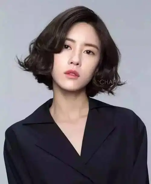 女人20到35岁适合的短发,短发图片-第2图,发型图片