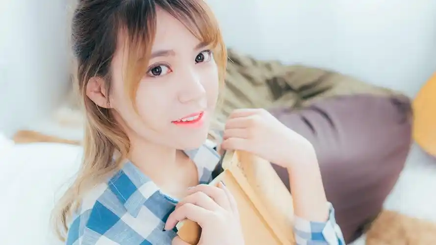 清新甜美美女写真桌面壁纸高清大图预览1920x1080_美女壁纸下载_美桌