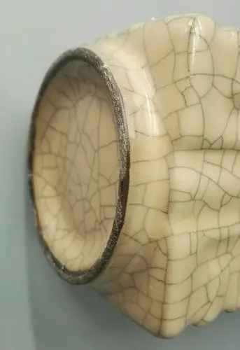 一阅千年:宋代哥窑琮式瓶欣赏.