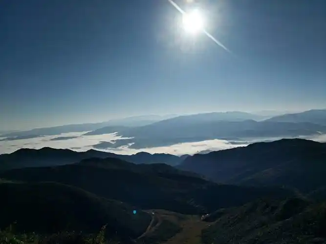 初冬艳阳天,相约木佛山