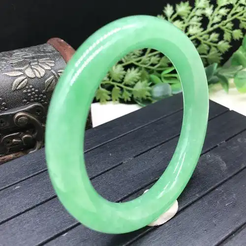 天然缅甸玉b货翡翠苹果绿手镯糯冰款玉石手环