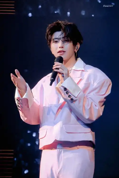 我的可爱小粉,看见就有好心情!  爱属人了  #蔡徐坤#|#kun