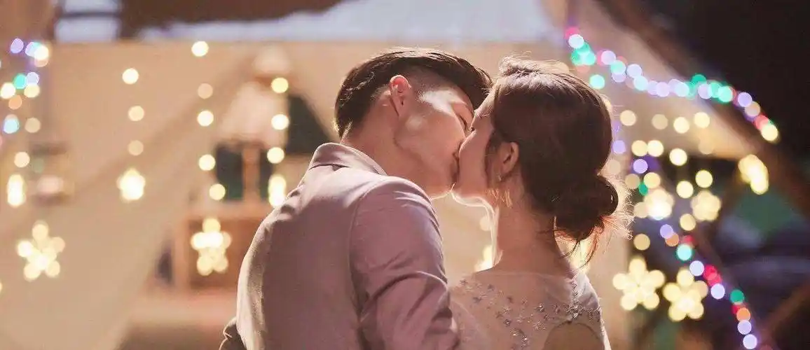 她曾"拒绝"黄轩七次,跟现男友参加综艺秀恩爱,黄轩至今单身_徐璐_演技