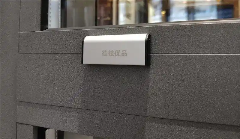 一是以泰诺风为代表的进口尼龙隔热条(pa66); 二是2003年开始出产的