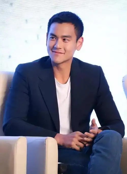 男明星帅不帅看寸头?王一博被嘲"土肥圆",朱一龙撞脸梁朝伟