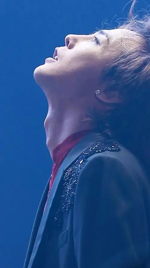 权志龙喉结杀侧脸杀细品